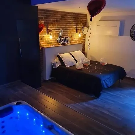 Romantique Avec Privatif * Ferriere-la-Grande