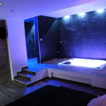 Romantique Avec Privatif * Ferriere-la-Grande